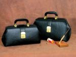 Product Photo: Intern/Student Boston Bag 14" Black Leather